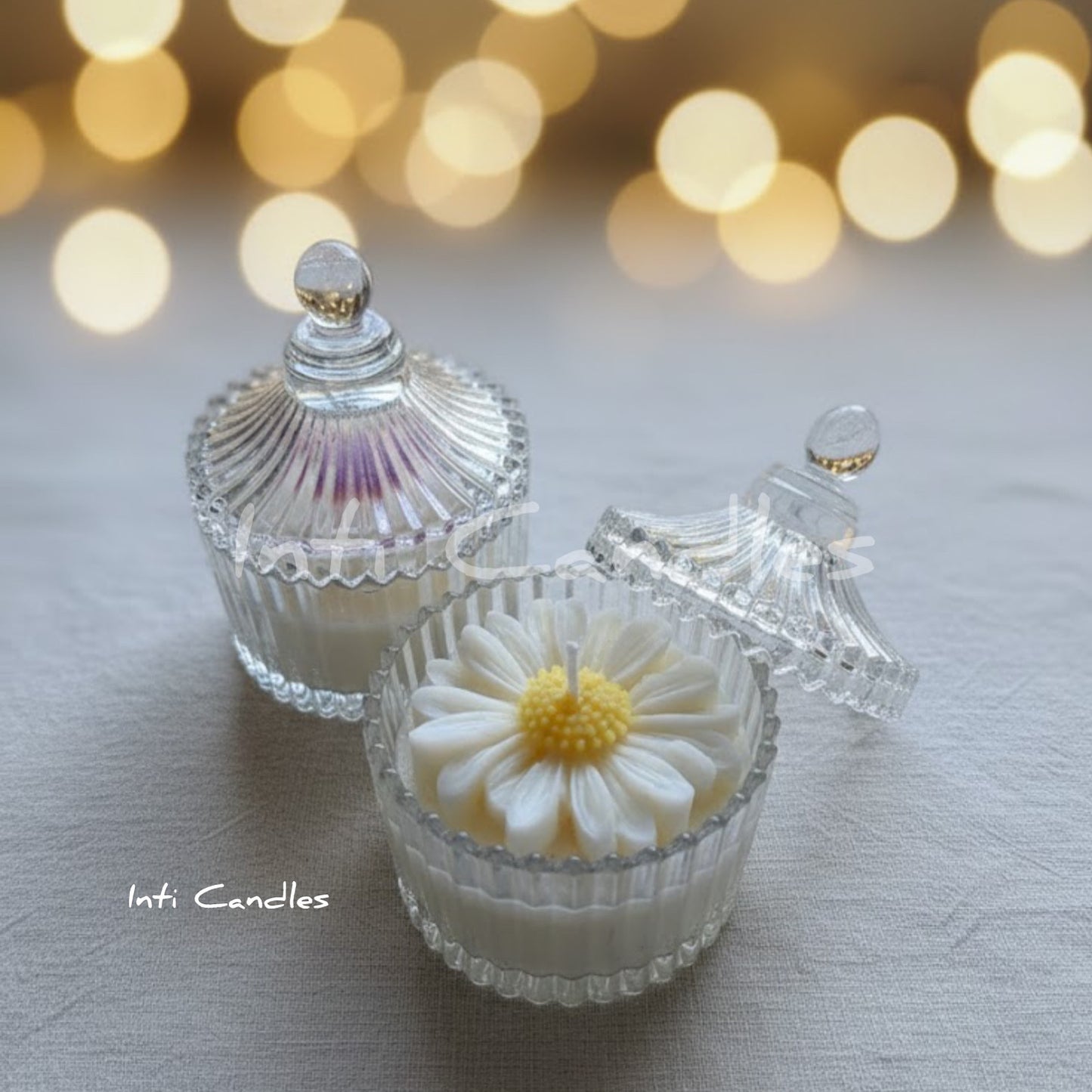 Daisy Candle